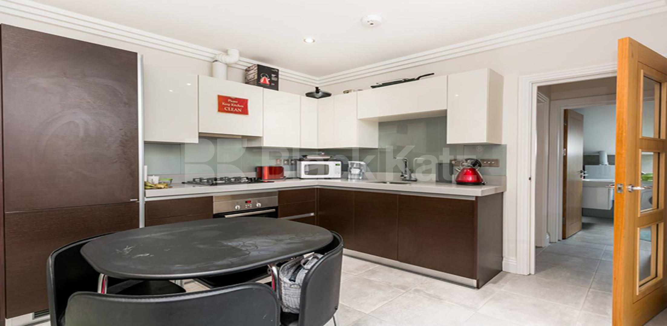 Spacious Newly Refurbished Three Bedroom in Great Location  Lotus Mews N19, Holloway / Archway